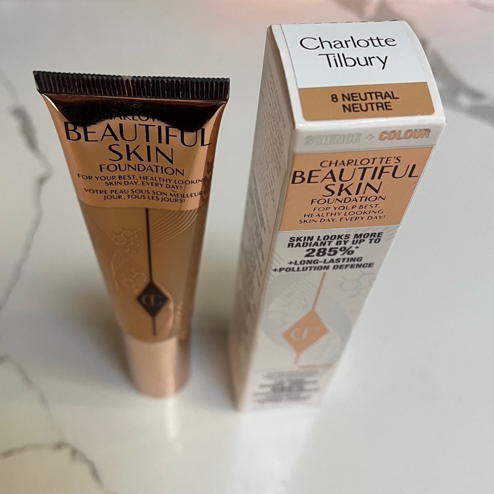 Charlotte Tilbury 8 Neutral Charlotte's Beautiful Skin Foundation 30ml - New